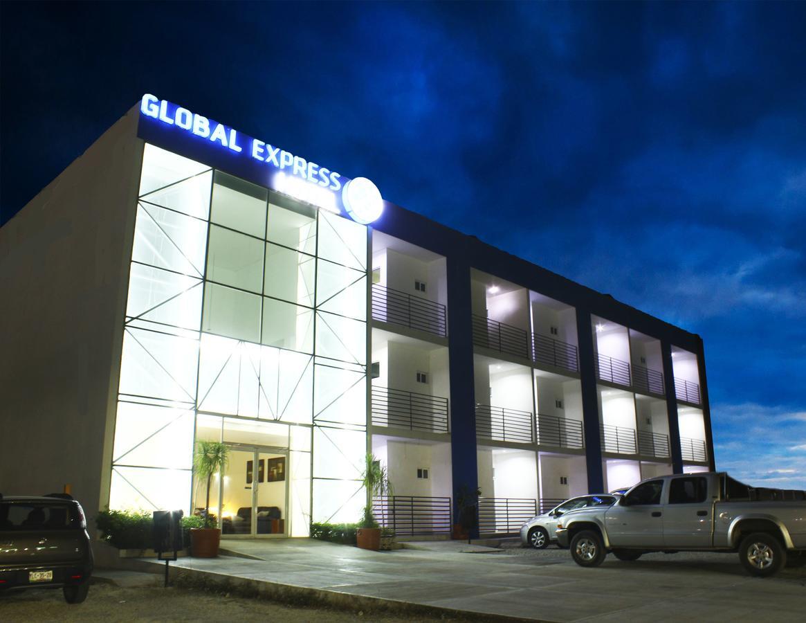 Global Express Hotel Escarcega Exterior photo